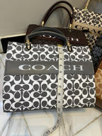 Tote bag *Coach Medium Handbag Comes with long belt