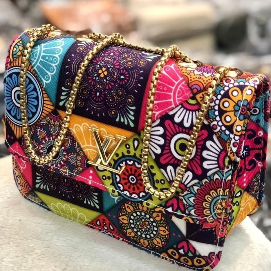 Canvas Printed Handbags for Girls – Trending New Arrivals with Stylish Long Chain