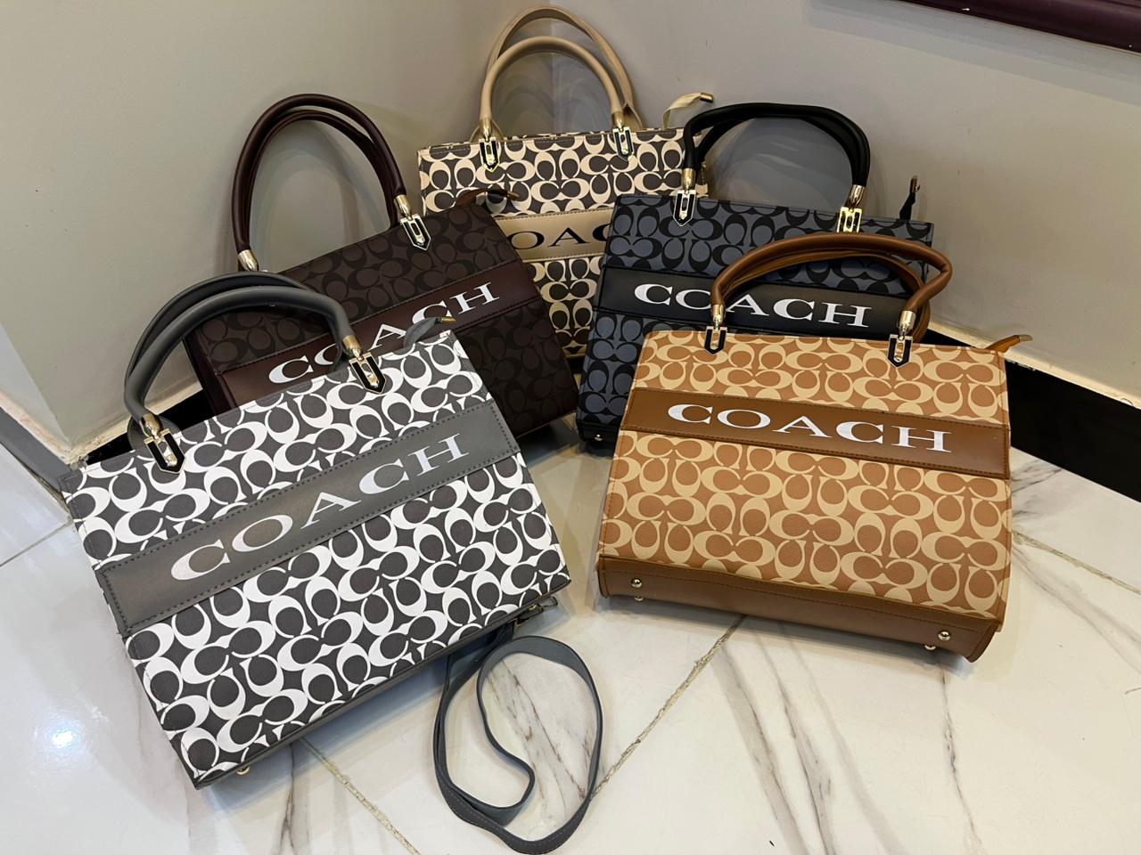 Tote bag *Coach Medium Handbag Comes with long belt